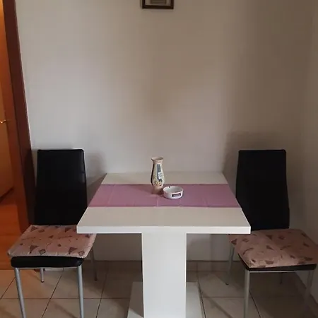 Lilo Apartment Maslinica Exterior photo