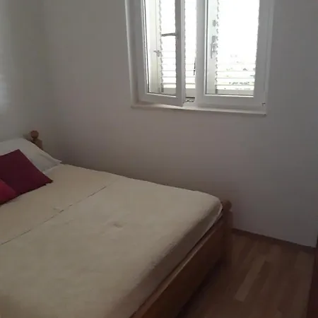 Lilo Apartment Maslinica Exterior photo